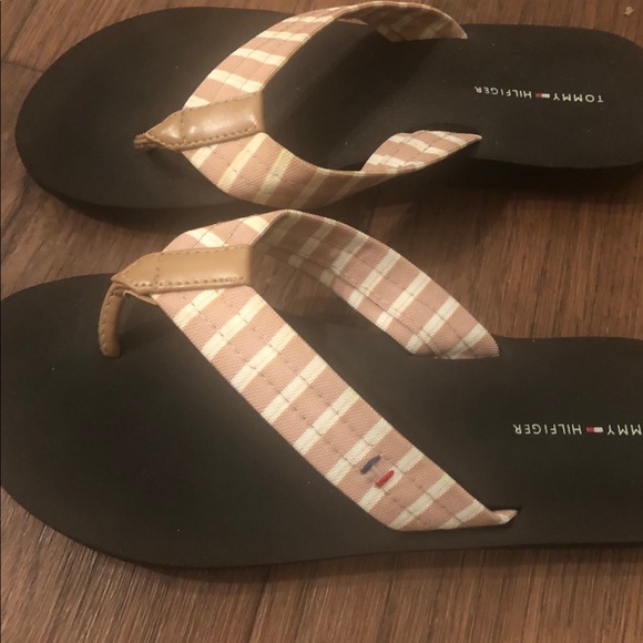 Ladies Tommy Hilfiger shoes - Picture 2 of 2